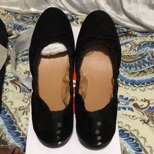 Black cloth flats